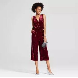 NEW Xhilaration burgundy crushed velvet cropped jumpsuit, size medium